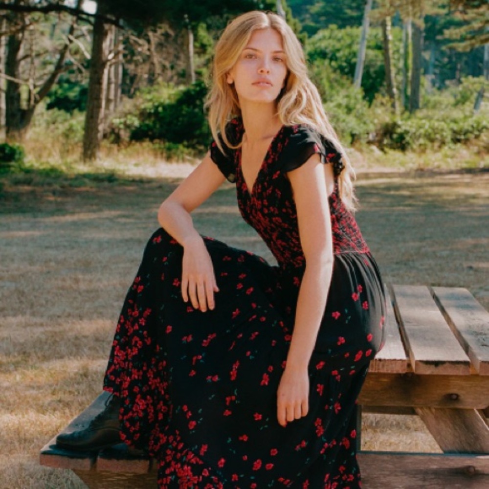 SOLD 💔 The Bodie Dress Christy Dawn